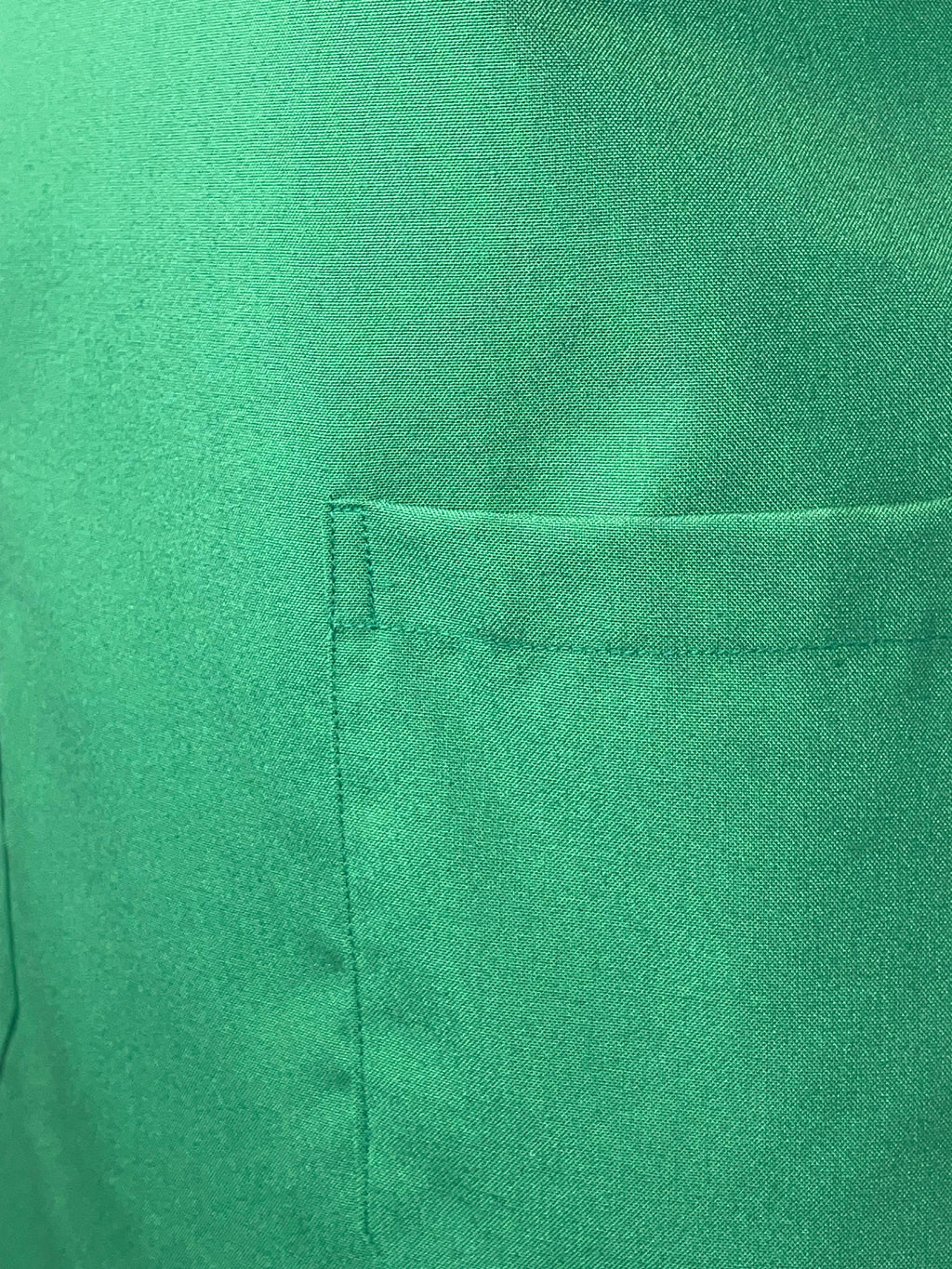 Classic V-Neck Medical Scrub Set – 5 Pockets, Breathable Fabric